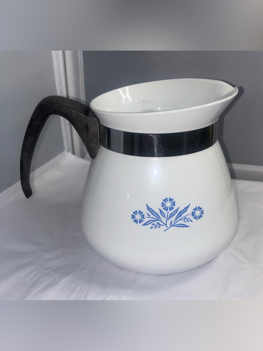 2Qt Corningware vintage blue corn flower coffee pitcher